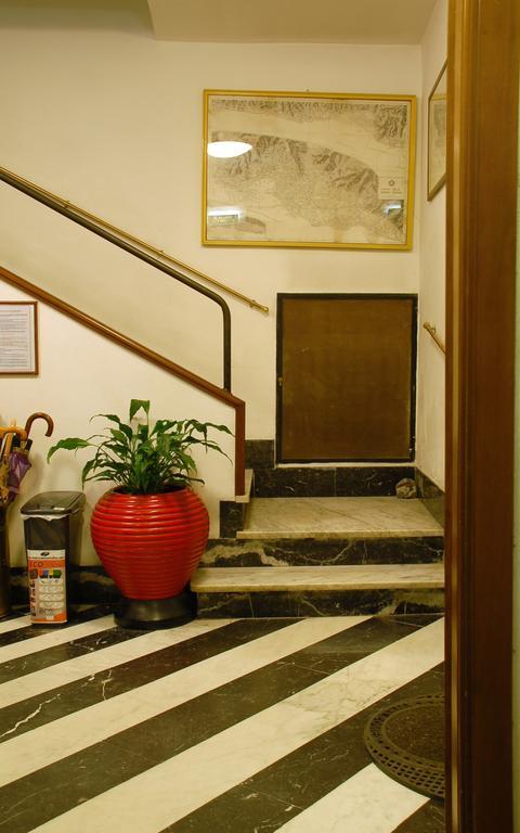 Hotel Major Genova Esterno foto