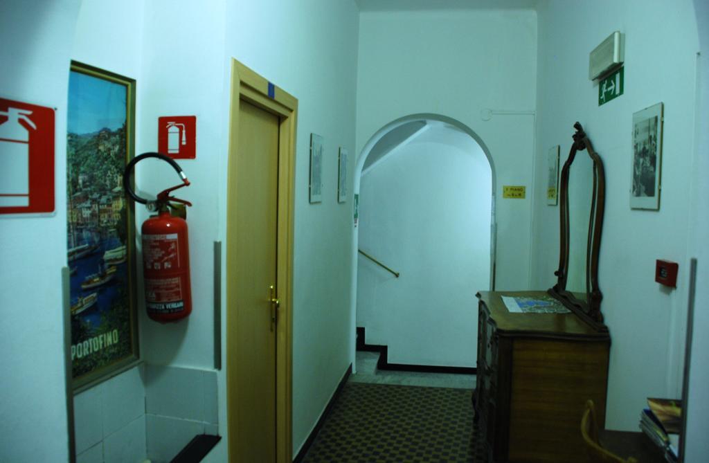 Hotel Major Genova Esterno foto
