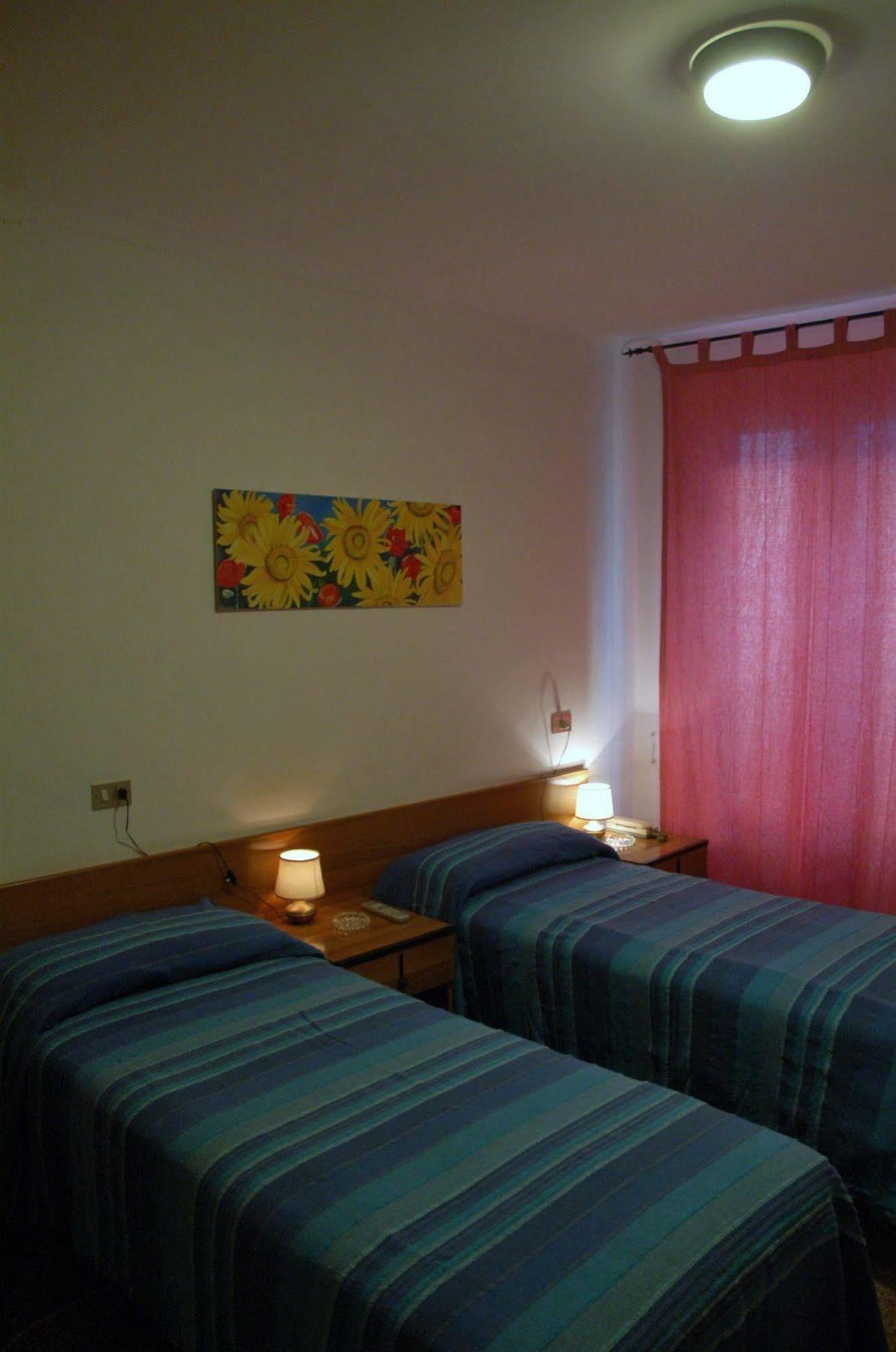 Hotel Major Genova Esterno foto