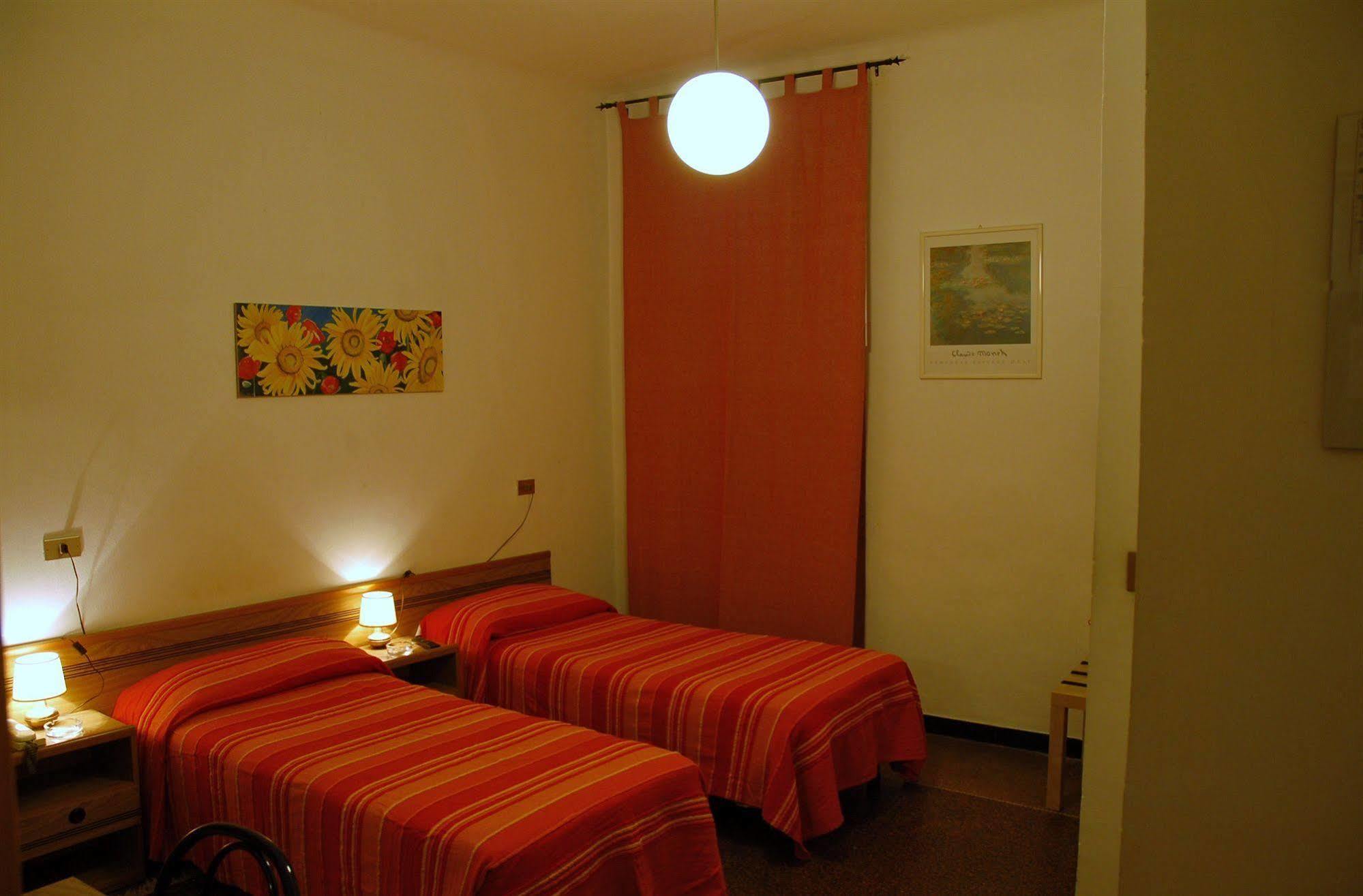 Hotel Major Genova Esterno foto